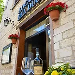Del Duca Hotel *